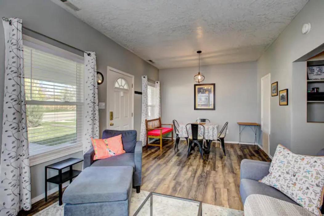 Red Bench Cottage Ideal Location Near Parks, Trails, Skiing, Hiking, Biking, Shopping Extended Stays Welcome บอยซี ภายนอก รูปภาพ